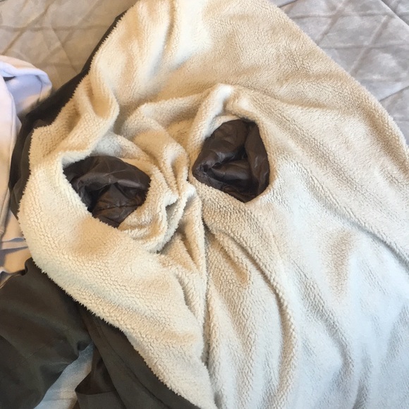 Fuzzy sweater jacket! - Picture 6 of 8